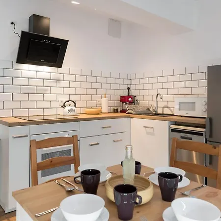 Klimatyczny W Centrum Apartment